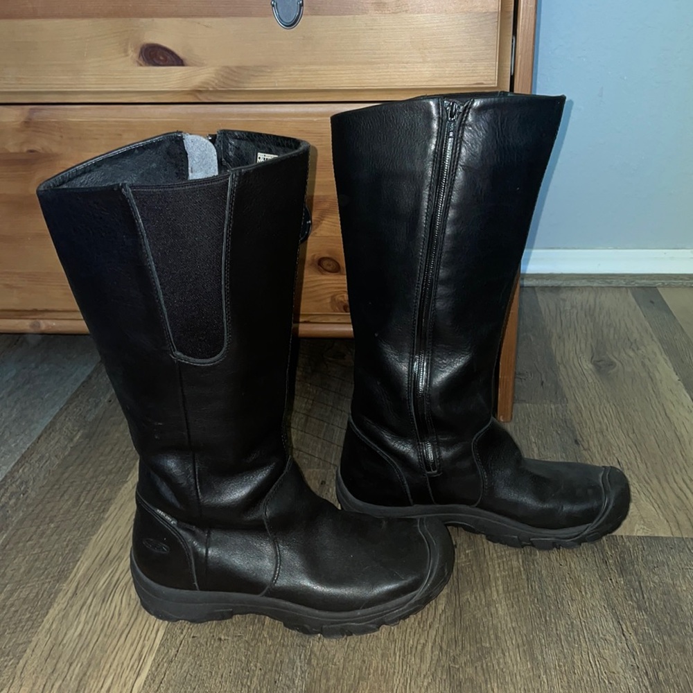 Keen boots
